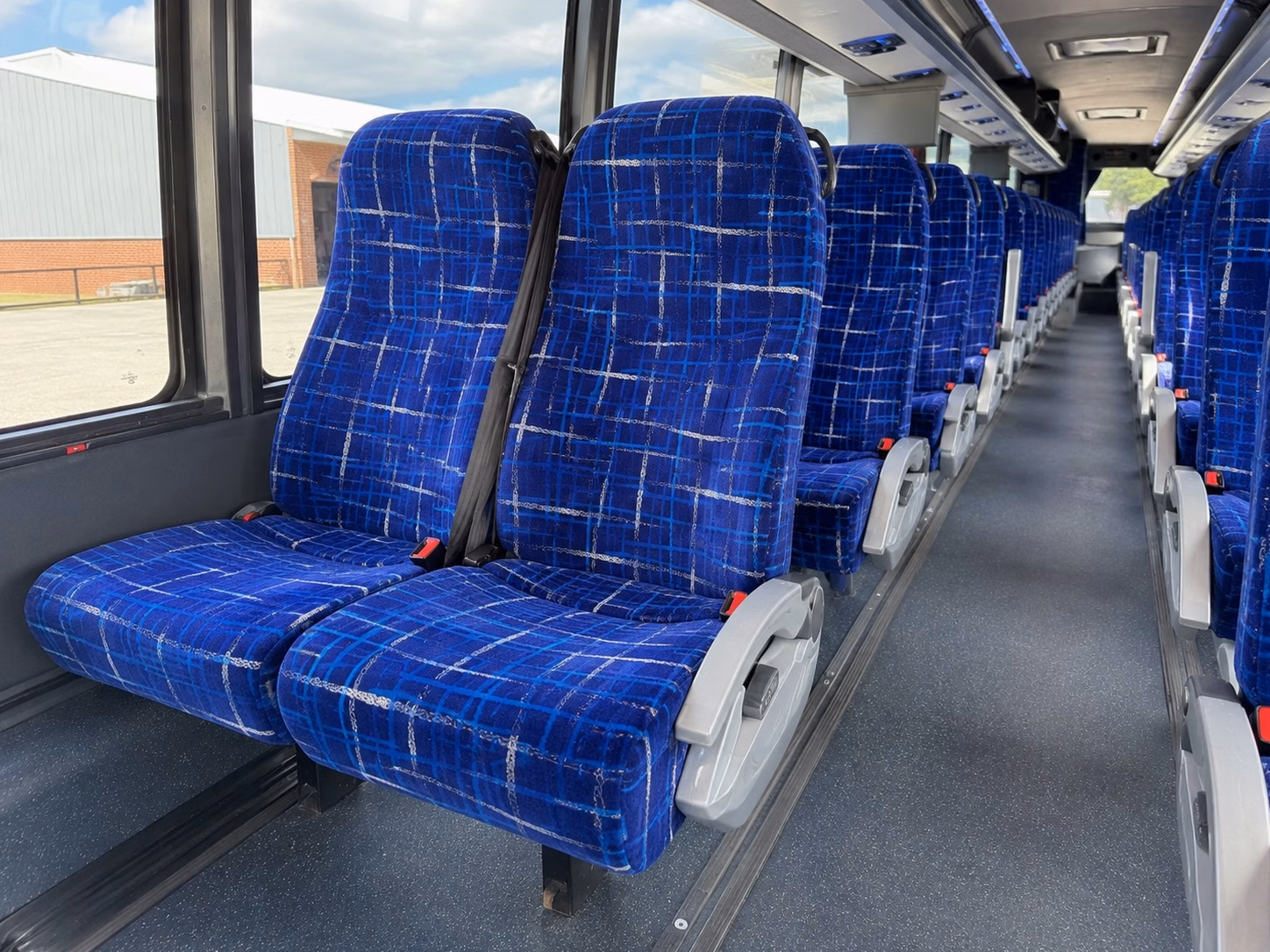 corporate sporting event shuttle services for anchorage business groups